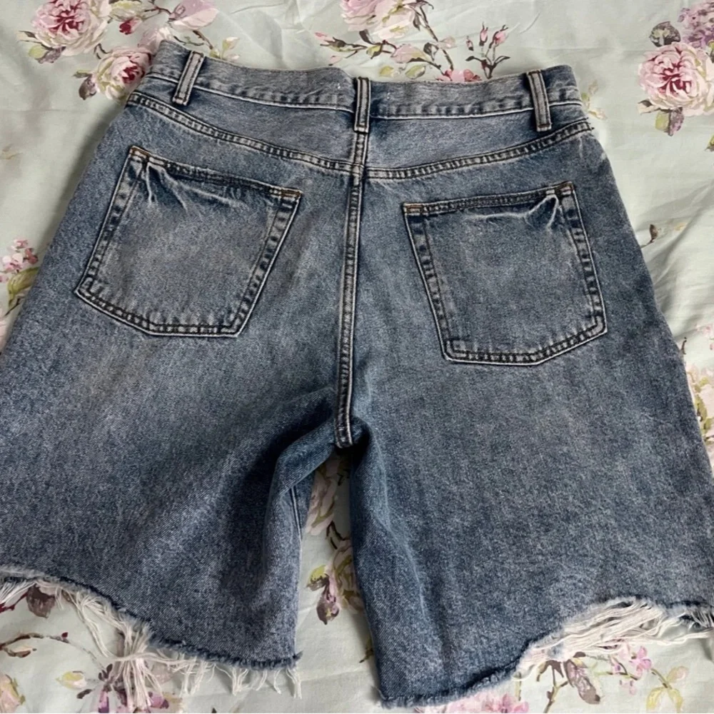 Shorts - Picture 5 of 5